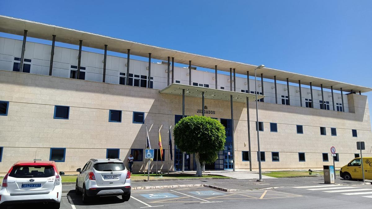 Gran Canaria'da Hastane Tuvaletinde Bebeğini Bırakan Anneye Cinayet Suçlaması