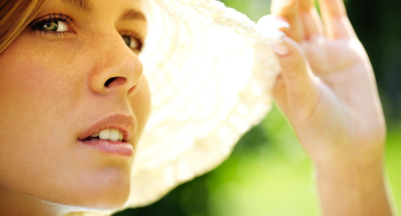 Güneş Akneyi Kötüleştirir mi? Rebound Etkisi ve Nasıl Önlenir