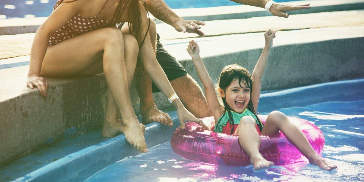 Plajlar ve Havuzlarda Güvenlik: Çocukları Koruma ve Aileyle Su Keyfi İçin Kapsamlı Rehber